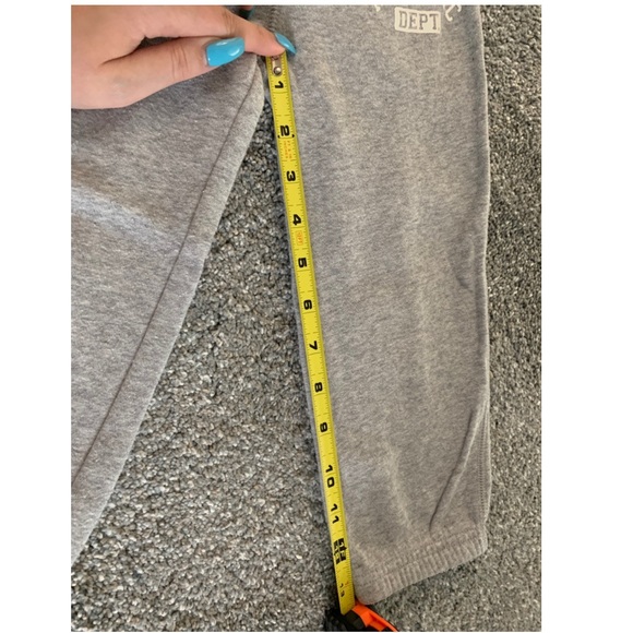 Grey sweat pants - Picture 3 of 3